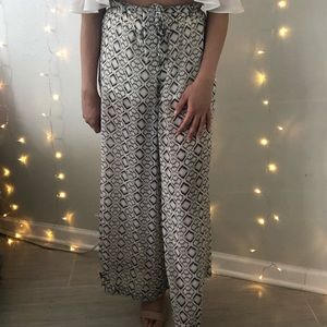 White & Navy Palazzo Pants!